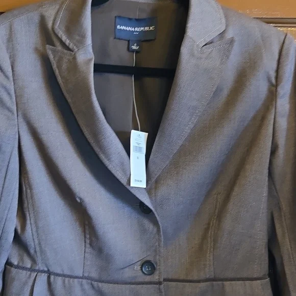 Banana Republic-Brown short light blazer Sz 6 NWT. - Picture 2 of 9